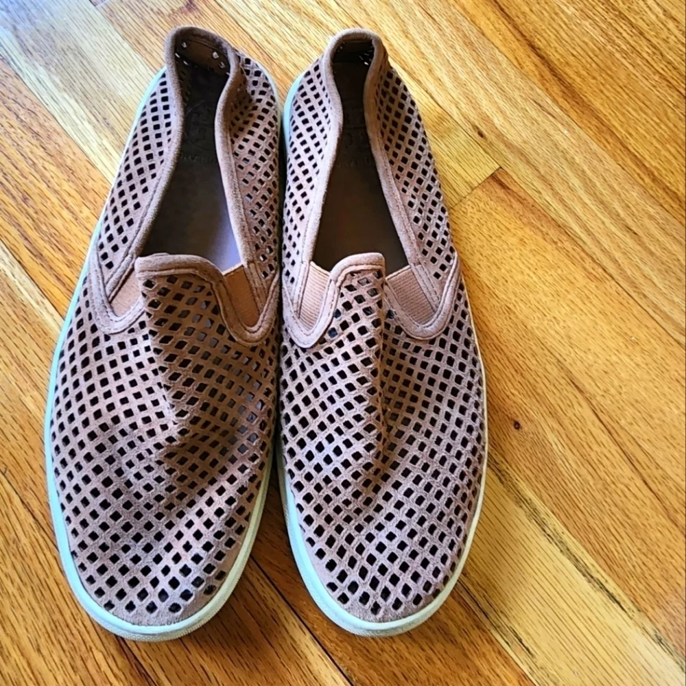 Tory Burch Jesse Perforated Leather Sneaker Slip Ons Size 8.5 Beach Coastal
